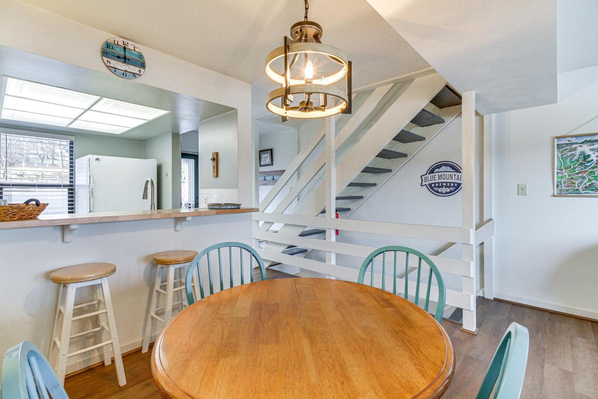Lakefront Moneta Home With Community Boat Dock! Luaran gambar